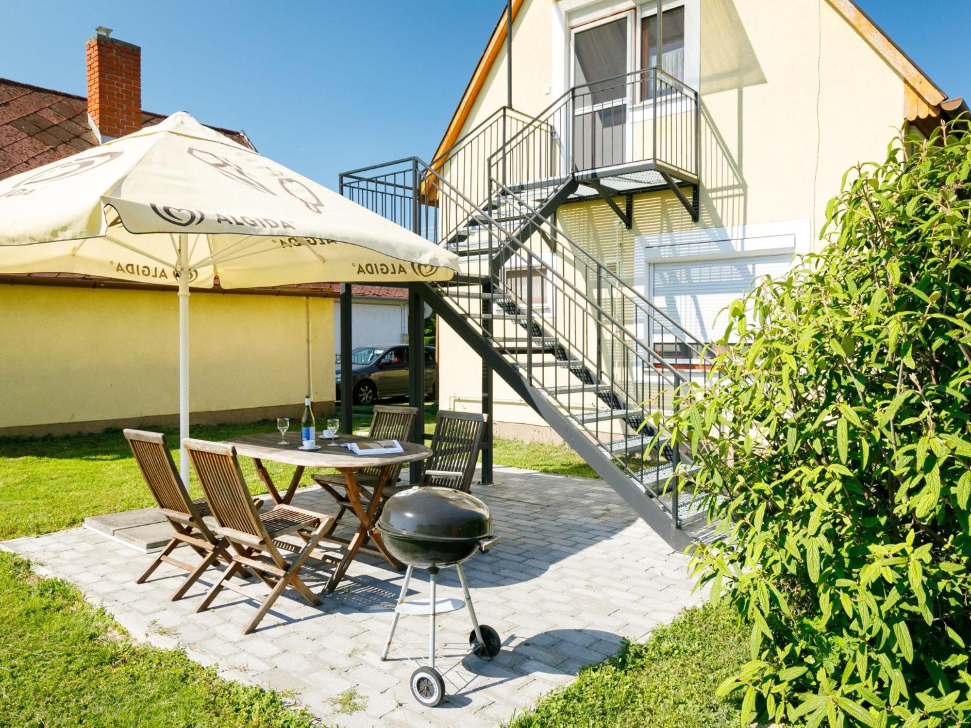 Holiday Home Emi - Bac110 By Interhome Badacsonytomaj Bagian luar foto